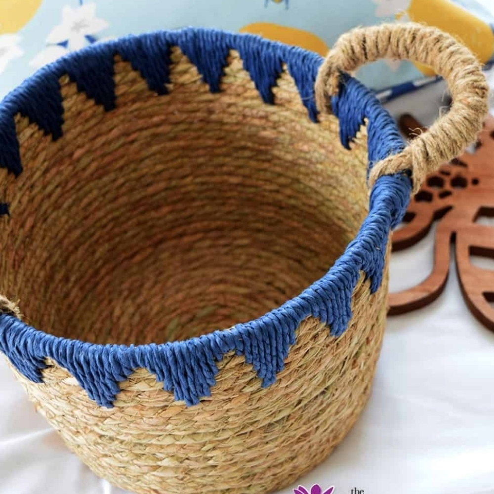 Decocrated Boho Basket Woven Tan Blue Double Handles Storage NWT - Picture 2 of 6